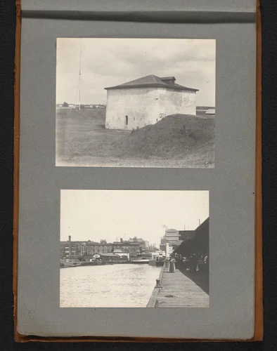 Gezicht op fort Mississauga en de voormalige haven bij Yonge Street, Toronto by Jan van der Mey, book, 1902