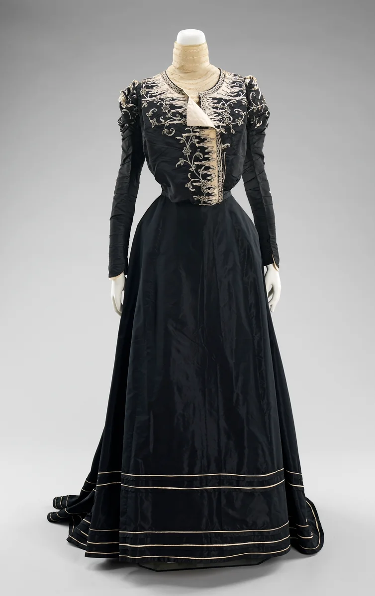 Afternoon dress by M. Davey & Company, artwork, 1898-1900