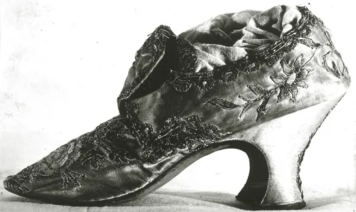 Shoe (Single) by England, textile, 1770-1779