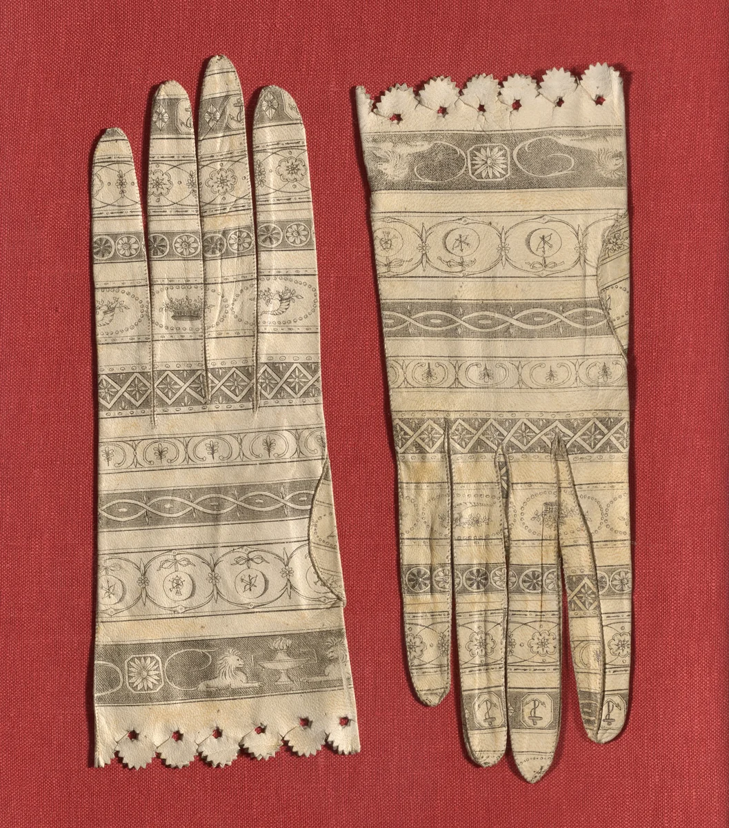 Pair of Gloves by Spain, Barcelona, textile, 1790-1810
