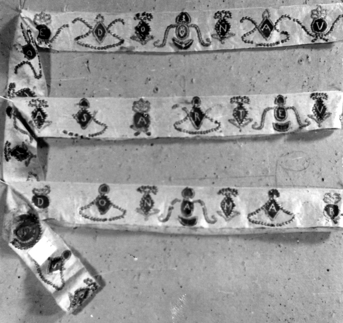 Ribbon by Spain, textile, 1801-1900