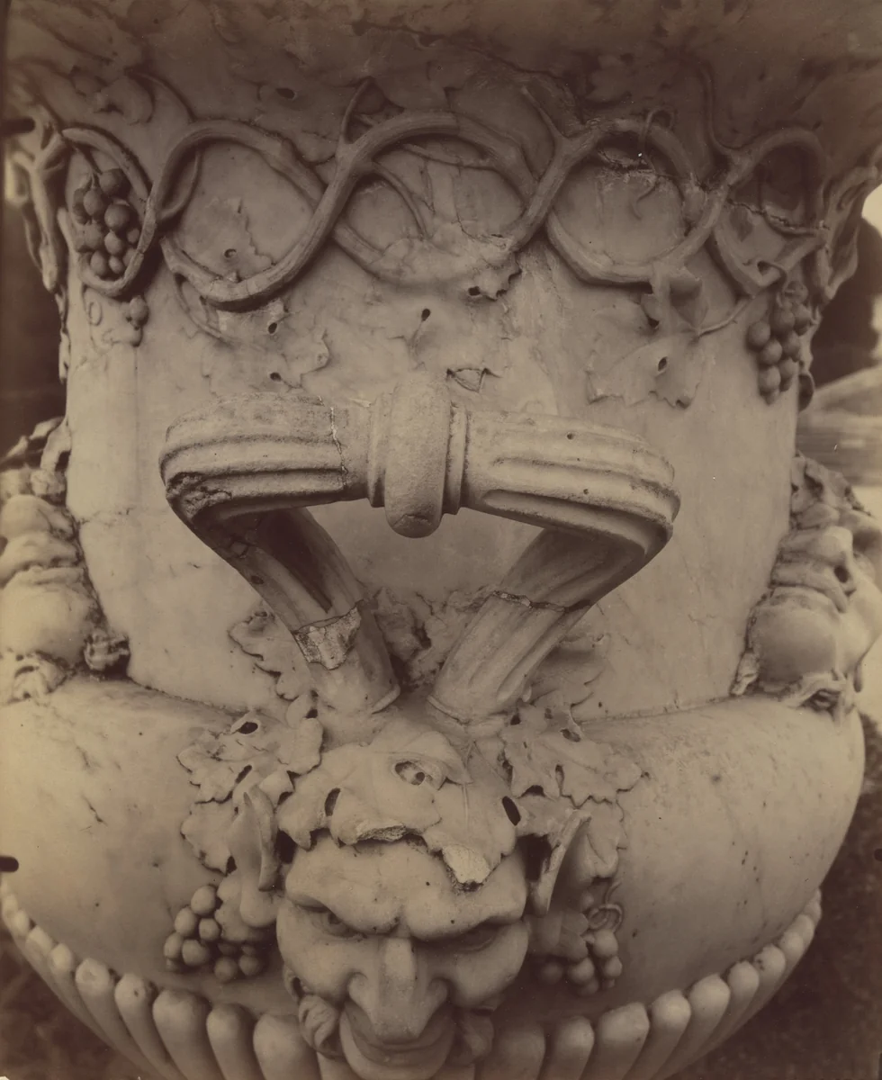 Versailles, vase (détail) by Eugène Atget, photograph, 1906