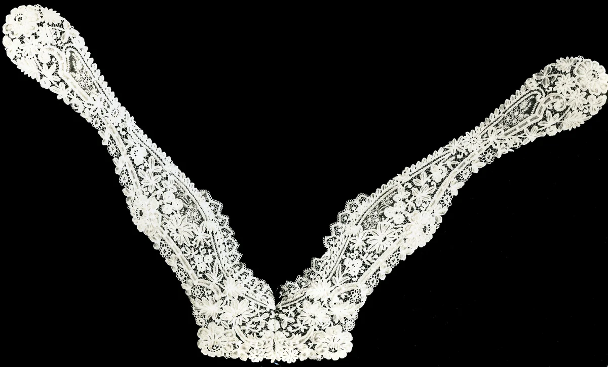 Collar with Lappets by Belgium, other, 1875-1900