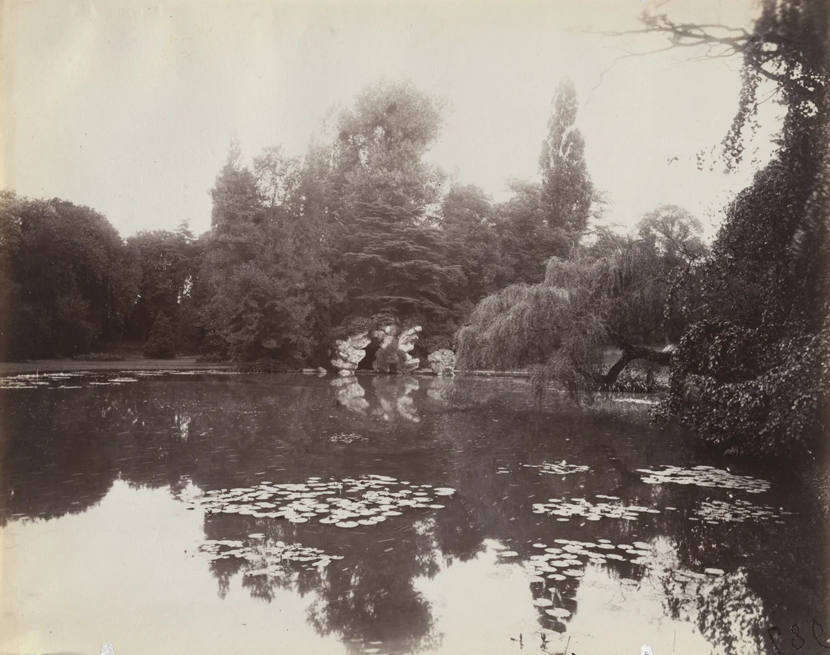 Bagatelle by Eugène Atget, photograph, 1919