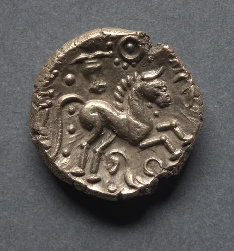 Tasciovanus Stater: Horse and Bucranium (Head of Ox) (reverse) by Unknown, metalwork, -25-15