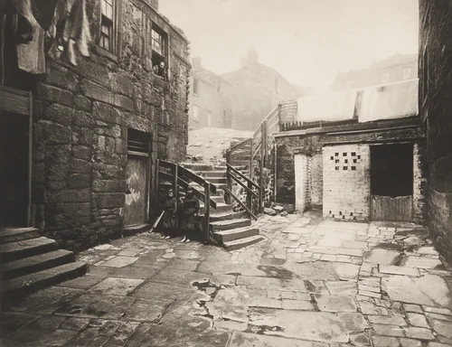 Close No. 267 High Street by Thomas Annan, photograph, 1897