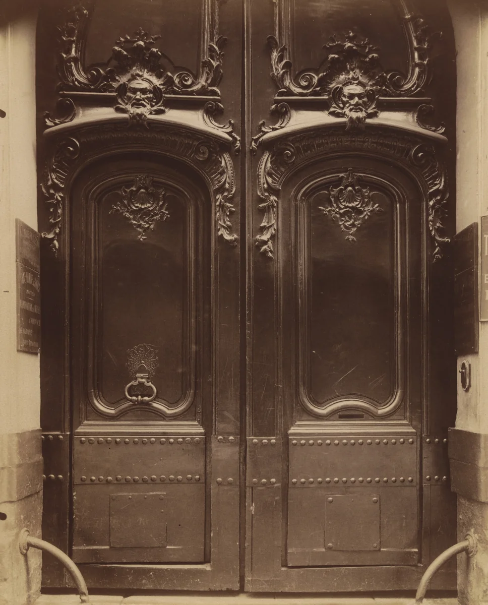 Porte, 42 rue de Cléry by Eugène Atget, photograph, 1903
