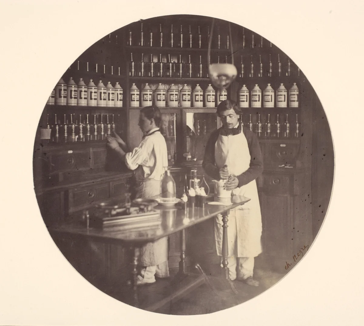 Asile Impériale de Vincennes, la pharmacie by Charles Nègre, photograph, 1858-1859