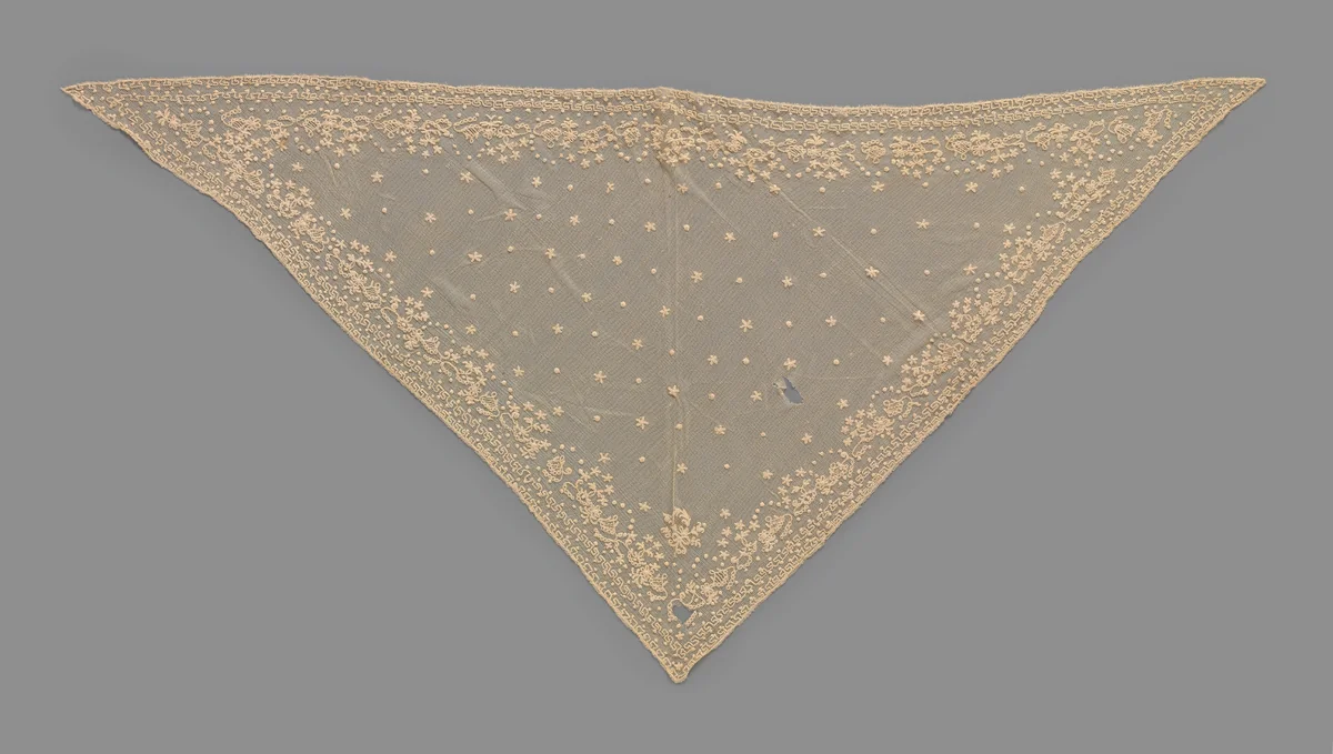 Fichu van kantborduurwerk werk mogelijk van Zaanse dracht by anonymous, other, 1825