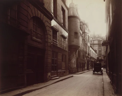 Rue Hautefeuille by Eugène Atget, photograph, 1922