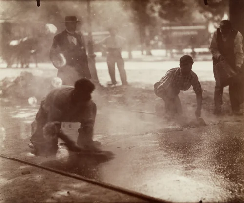 Bitumiers (Asphalters) by Eugène Atget, photograph, 1899