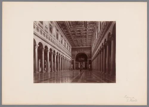 Interieur van de Sint-Paulus buiten de Muren te Rome, Italië by Carlo Brogi, photograph, 1881-1900