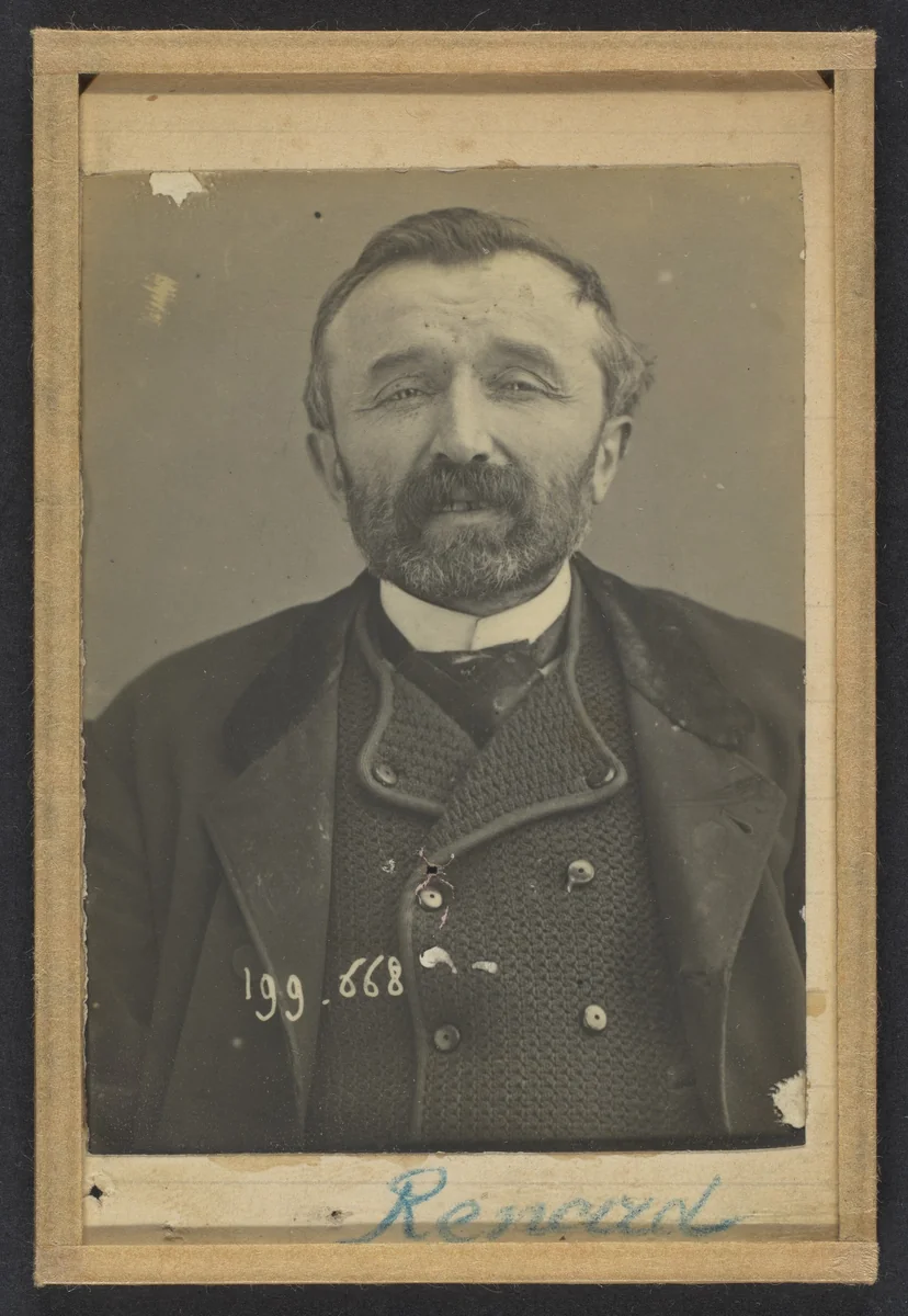 Renard. Pierre, Alfred. 46 ans, né à Flain (Haute-Saône) le 27/4/46. by Alphonse Bertillon, photograph, 1880-1899
