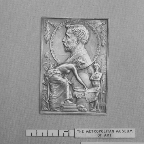 In Honor of M. Bédorez, Former Director of Primary Education in the Department of the Seine by Louis Eugêne Mouchon, metalwork, 1885-1899