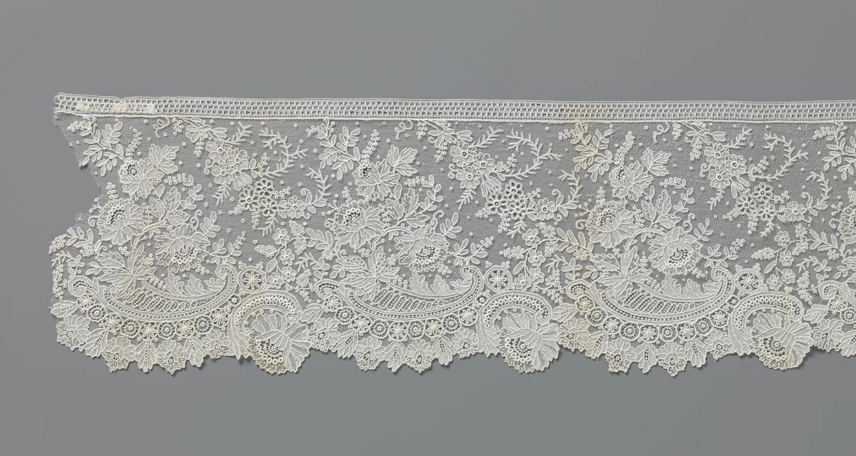 Strook naaldkant met voluten en pioenrozen by anonymous, other, 1850-1899