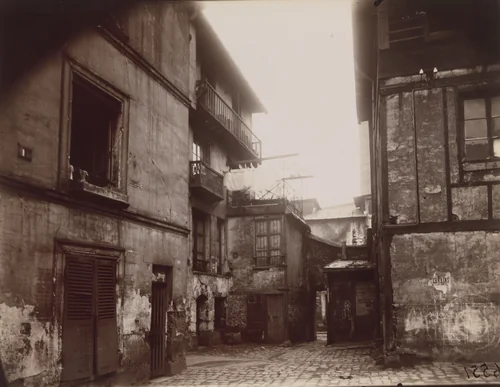 Passage Moret by Eugène Atget, photograph, 1925