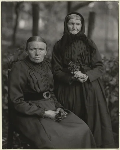 Mother and Daughter by August Sander, photograph, 1912