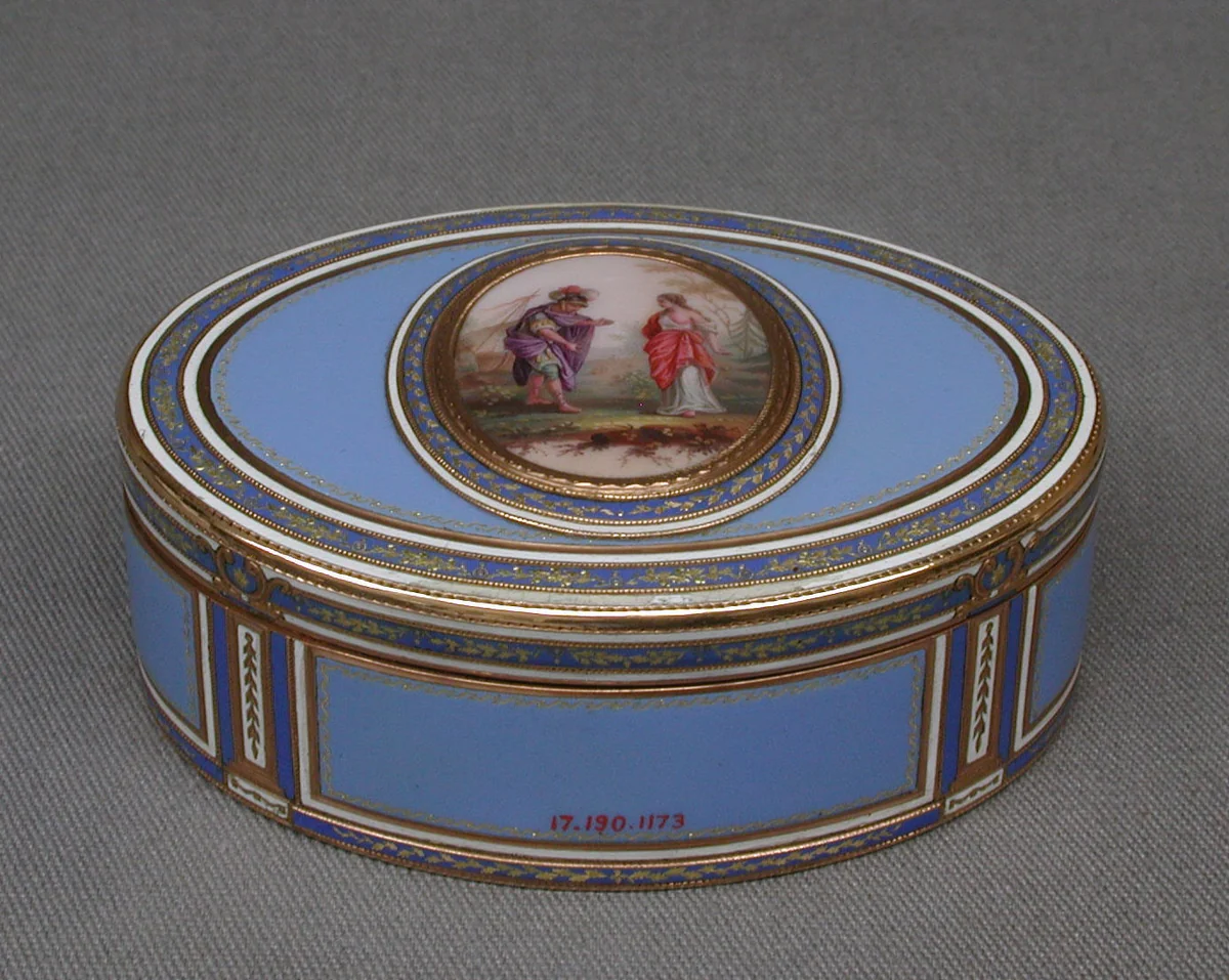 Snuffbox by Les Frères Toussaint, metalwork, 1800-1815