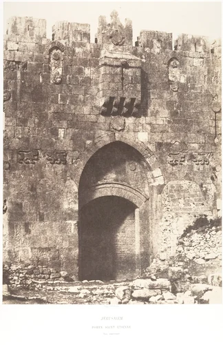 Jérusalem, Porte Saint-Étienne, Vue extérieure by Auguste Salzmann, photograph, 1854-1859