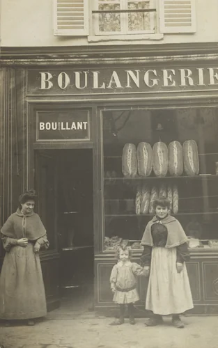 Boulangerie Bouillant, 141, Grande Rue, Plaque Guilleminot, Saint-Maurice by Unidentified Photographer, photograph, 1913