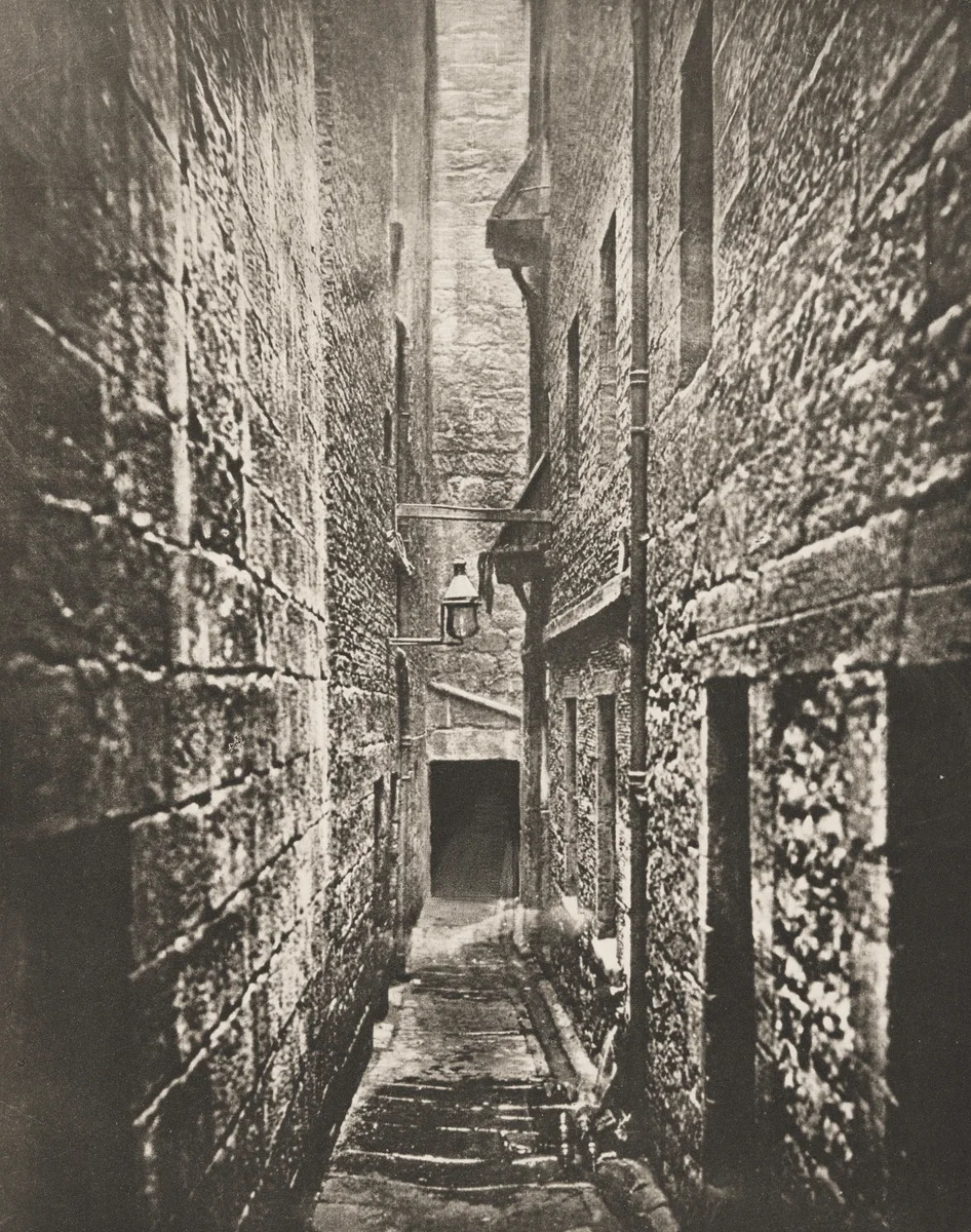 Close No. 61 Saltmarket by Thomas Annan, photograph, 1868