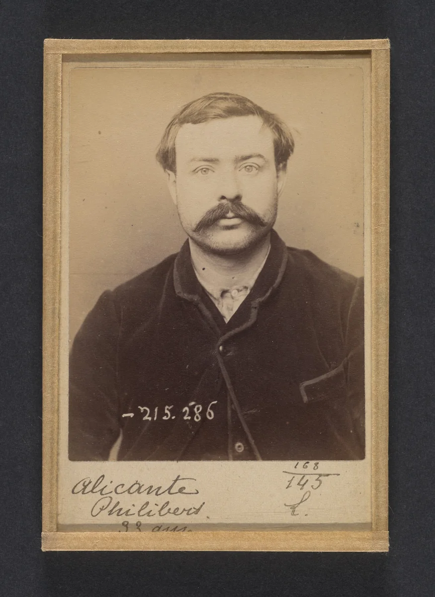 Alicante. Philibert. 33 ans, né à Seire (Seine & Oise). Coupeur de talons. Anarchiste. 7/3/94. by Alphonse Bertillon, photograph, 1894
