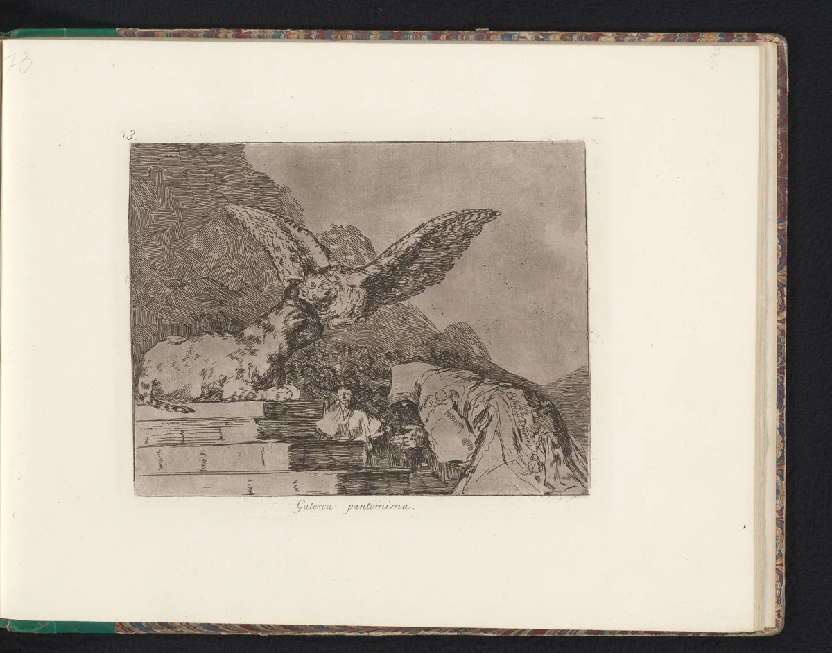Man knielt voor een kat die als een sfinx zit terwijl een uil aan komt vliegen by Francisco de Goya, book, 1810-1820