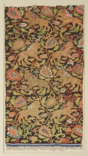 Tapestry with golden lions and palmettes by Unknown, textile, 1150-1299