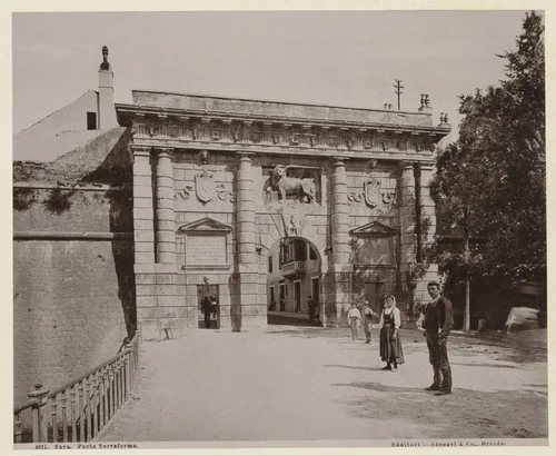 Venetiaanse Landpoort in Zadar by anonymous, print, 1889-1910