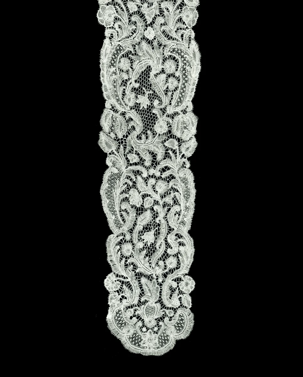 Pair of Lappets (Joined) by Belgium, Flanders, Brussels or England, West Country, other, 1750-1759