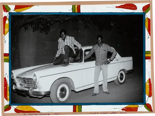 Les Beatles Bayada Di by Malick Sidibé, photograph, 1966-2004