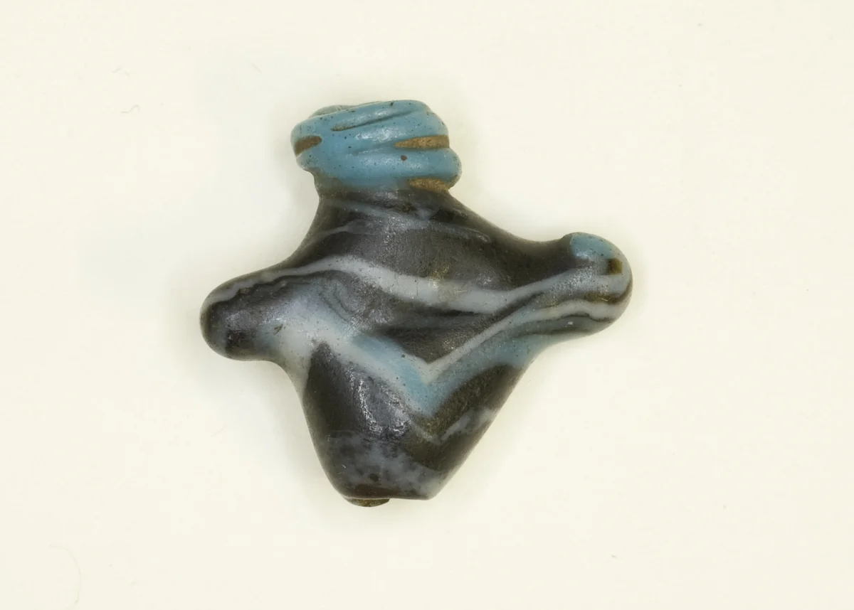 Amulet of a Heart by Egyptian, metalwork, -1550--1295