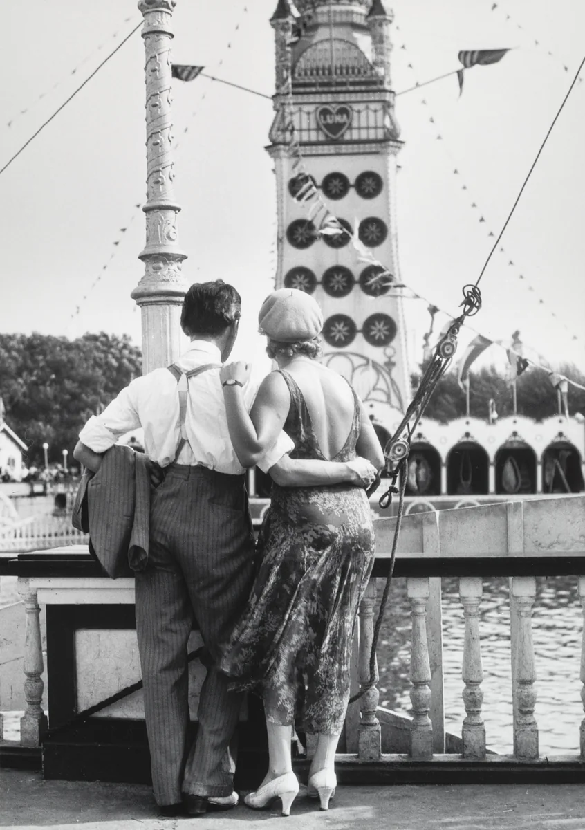 Couple at Coney Island, New York by Walker Evans, photograph, 1928
