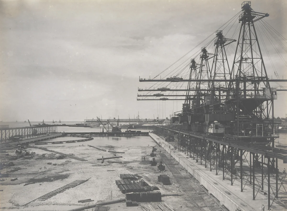 Cristobal Coaling Station: Looking north on Unloader towers and wharf by Unidentified Photographer, photograph, 1915