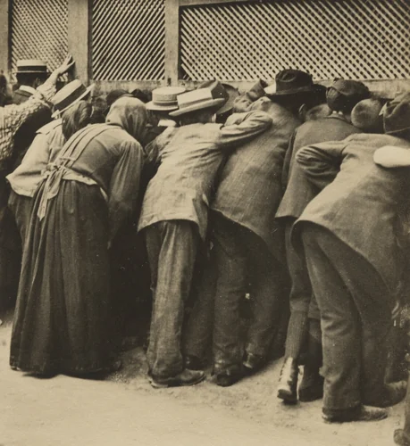 Vienna—Life at the Prater. Outsiders by Emil Mayer, photograph, 1910