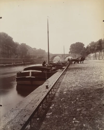Pont Marie by Eugène Atget, photograph, 1912