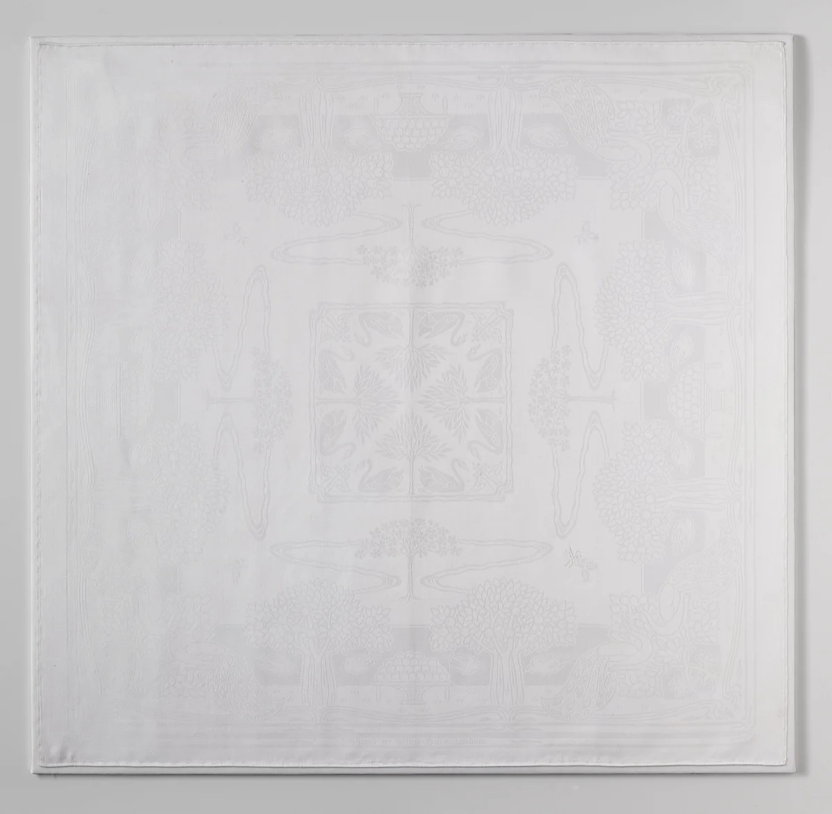 Servet met een bloempatroon by John, other, 1900-1905