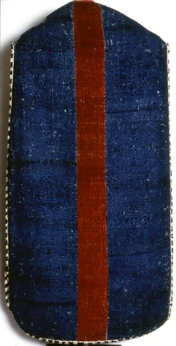 Chasuble Showing the Arms of France by Flanders, textile, 1501-1600