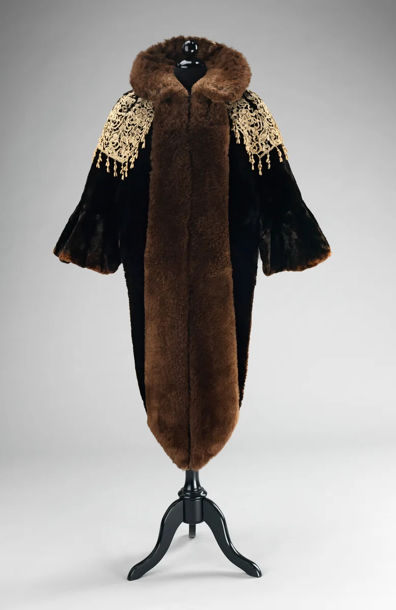 Evening mantle by House of Worth, artwork, 1885-1889
