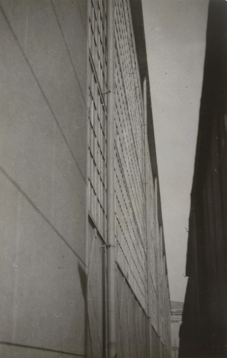 Wall of Brianskii Railway Station, Moscow by Aleksandr Rodchenko, photograph, 1927