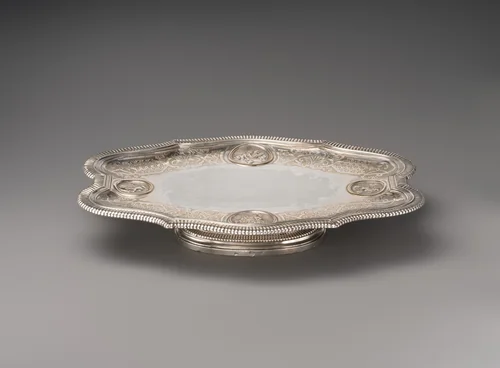 Glove tray by M.B., other, 1723-1724