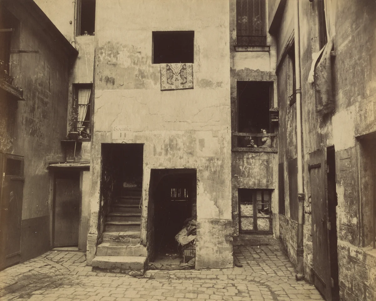 Courtyard, 41 Rue Broca by Eugène Atget, photograph, 1912