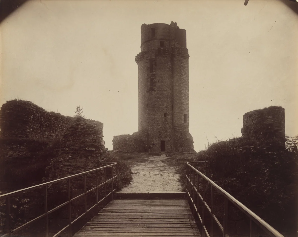 Montlhéry by Eugène Atget, photograph, 1902