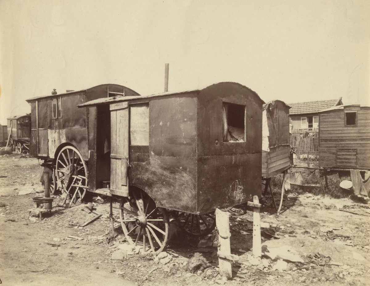 Zoniers. Porte de Montreuil by Eugène Atget, photograph, 1913