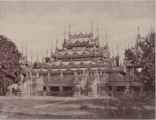 Amerapoora: Maha-oung-meeay-liy-mhan Kyoung by Linnaeus Tripe, photograph, 1855