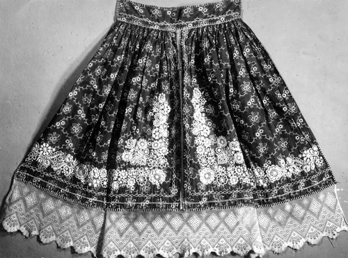 Apron by Czech Republic, textile, 1801-1900