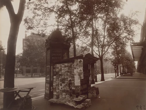 Coin, boulevard de la Madeleine, 8e by Eugène Atget, photograph, 1925