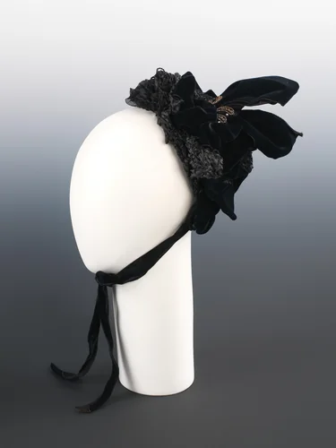 Evening bonnet by Healy, artwork, 1890-1894