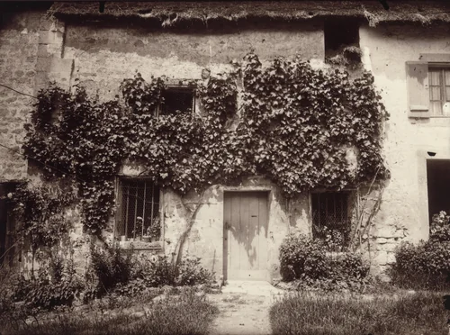 Brevannes (ancien château) by Eugène Atget, photograph, 1910