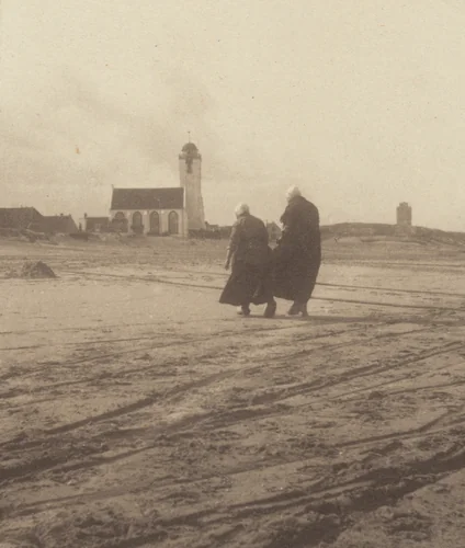 Scurrying Home by Alfred Stieglitz, photograph, 1894
